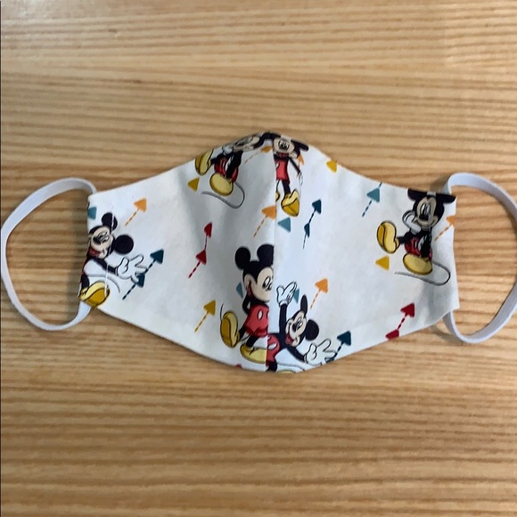 🌈 Kid Size Mickey Mouse Face Mask 🌈 - Picture 2 of 6